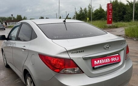 Hyundai Solaris II рестайлинг, 2013 год, 770 000 рублей, 4 фотография
