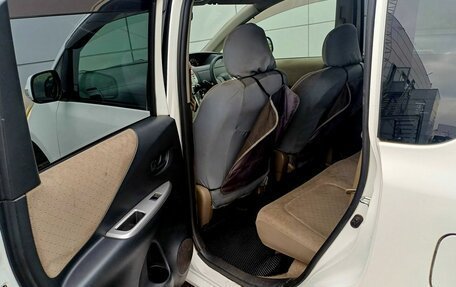 Toyota Ractis I, 2007 год, 600 000 рублей, 10 фотография
