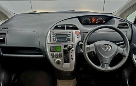 Toyota Ractis I, 2007 год, 600 000 рублей, 16 фотография