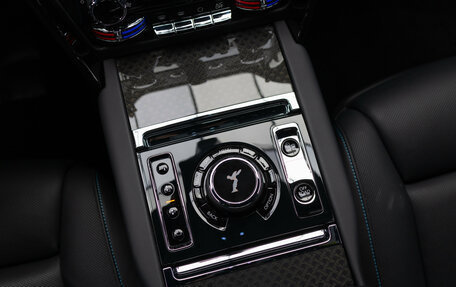 Rolls-Royce Cullinan, 2024 год, 39 490 000 рублей, 19 фотография