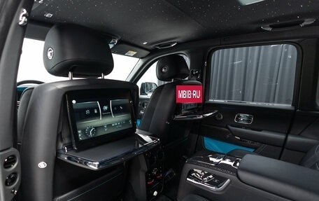 Rolls-Royce Cullinan, 2024 год, 39 490 000 рублей, 26 фотография
