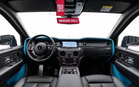 Rolls-Royce Cullinan, 2024 год, 39 490 000 рублей, 34 фотография