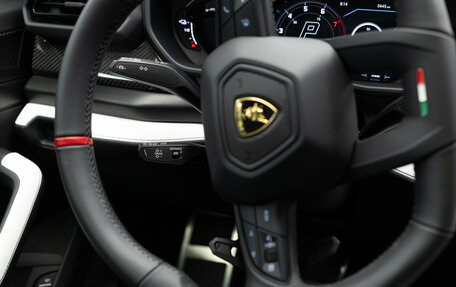 Lamborghini Urus I, 2025 год, 35 890 000 рублей, 18 фотография