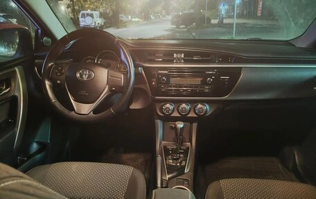 Toyota Corolla, 2013 год, 1 300 000 рублей, 8 фотография