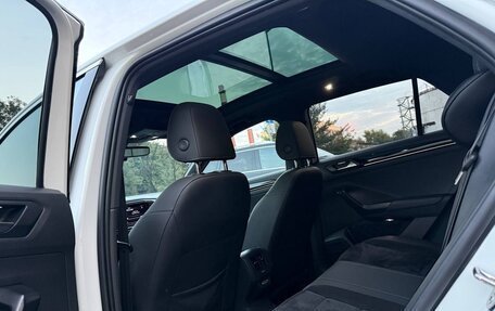 Volkswagen T-Roc I, 2020 год, 2 350 000 рублей, 11 фотография
