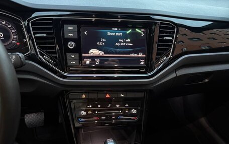Volkswagen T-Roc I, 2020 год, 2 350 000 рублей, 18 фотография