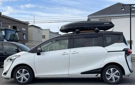 Toyota Sienta II, 2021 год, 1 241 000 рублей, 4 фотография