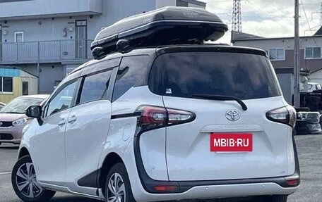 Toyota Sienta II, 2021 год, 1 241 000 рублей, 6 фотография