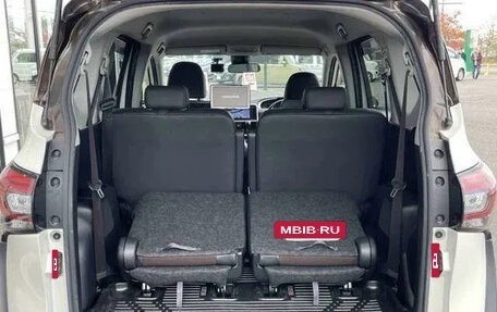 Toyota Sienta II, 2021 год, 1 241 000 рублей, 13 фотография