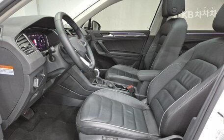 Volkswagen Tiguan II, 2023 год, 2 699 017 рублей, 5 фотография