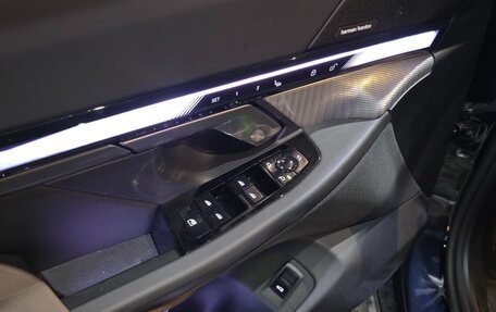 BMW 5 серия, 2026 год, 7 690 000 рублей, 6 фотография