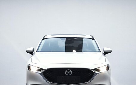 Mazda 3, 2023 год, 1 300 000 рублей, 2 фотография