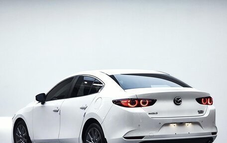 Mazda 3, 2023 год, 1 300 000 рублей, 5 фотография