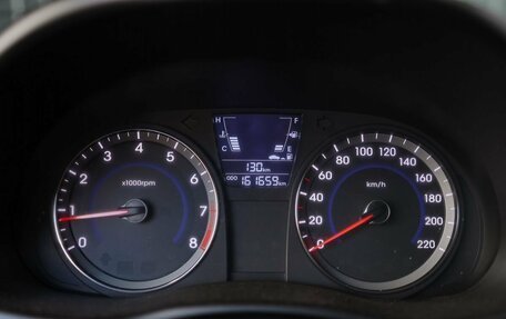 Hyundai Solaris II рестайлинг, 2011 год, 649 000 рублей, 12 фотография