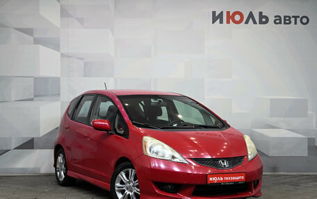 Honda Fit III, 2010 год, 890 000 рублей, 4 фотография