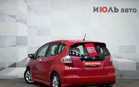 Honda Fit III, 2010 год, 890 000 рублей, 7 фотография