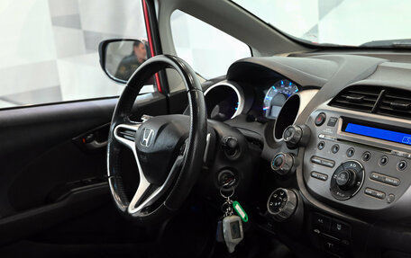 Honda Fit III, 2010 год, 890 000 рублей, 12 фотография
