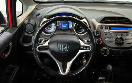 Honda Fit III, 2010 год, 890 000 рублей, 13 фотография