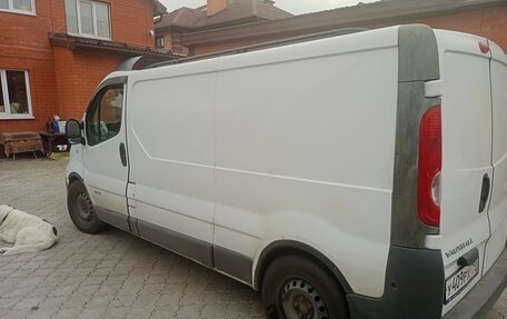 Renault Trafic, 2011 год, 1 100 000 рублей, 2 фотография