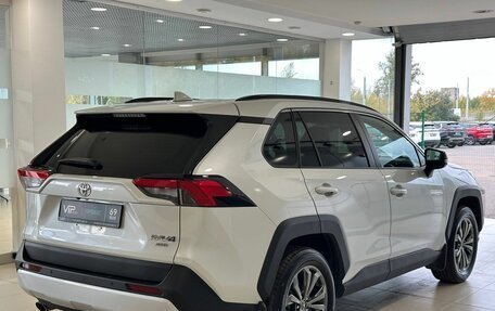 Toyota RAV4, 2023 год, 3 725 000 рублей, 4 фотография