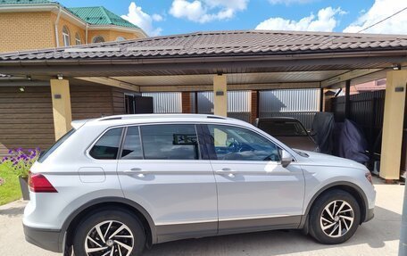 Volkswagen Tiguan II, 2018 год, 3 600 000 рублей, 7 фотография