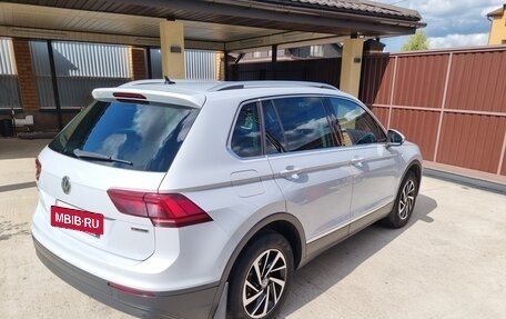 Volkswagen Tiguan II, 2018 год, 3 600 000 рублей, 8 фотография