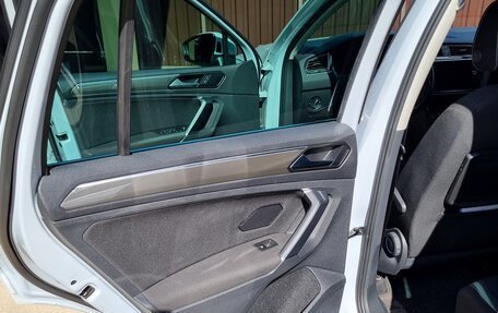 Volkswagen Tiguan II, 2018 год, 3 600 000 рублей, 17 фотография