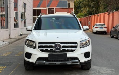 Mercedes-Benz GLB, 2022 год, 1 950 000 рублей, 2 фотография
