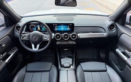 Mercedes-Benz GLB, 2022 год, 1 950 000 рублей, 7 фотография