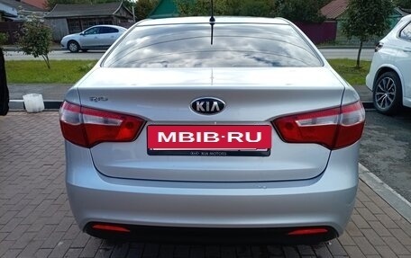 KIA Rio III рестайлинг, 2013 год, 900 000 рублей, 7 фотография