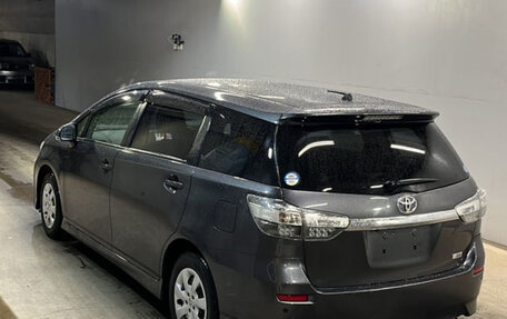 Toyota Wish II, 2017 год, 1 514 000 рублей, 2 фотография