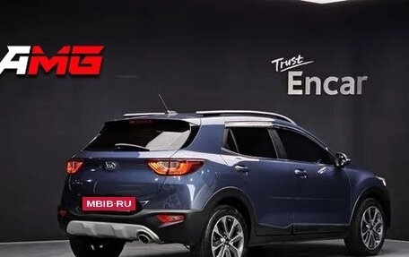 KIA Stonic, 2017 год, 1 450 000 рублей, 2 фотография