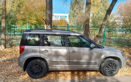 Skoda Yeti I рестайлинг, 2014 год, 800 000 рублей, 4 фотография