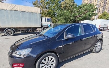 Opel Astra J, 2010 год, 420 000 рублей, 3 фотография