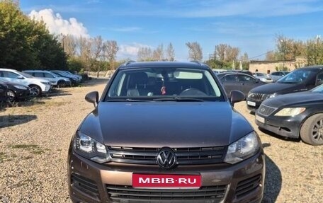 Volkswagen Touareg III, 2011 год, 1 500 000 рублей, 1 фотография
