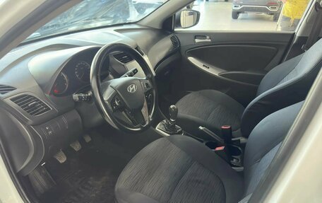 Hyundai Solaris II рестайлинг, 2014 год, 768 000 рублей, 13 фотография