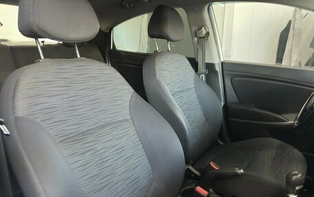 Hyundai Solaris II рестайлинг, 2014 год, 768 000 рублей, 25 фотография