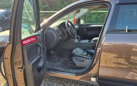 Volkswagen Touareg III, 2011 год, 1 500 000 рублей, 4 фотография