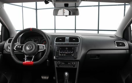 Volkswagen Polo VI (EU Market), 2018 год, 1 750 000 рублей, 7 фотография