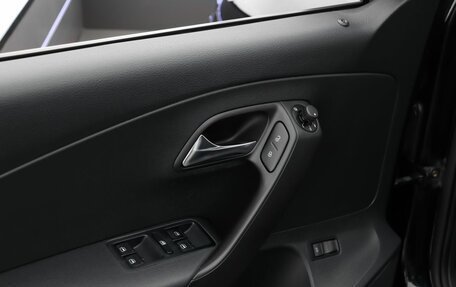 Volkswagen Polo VI (EU Market), 2018 год, 1 750 000 рублей, 17 фотография