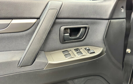 Mitsubishi Pajero IV, 2014 год, 2 199 000 рублей, 13 фотография