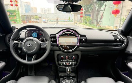MINI Clubman, 2023 год, 1 800 000 рублей, 6 фотография