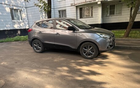 Hyundai ix35 I рестайлинг, 2014 год, 999 999 рублей, 9 фотография