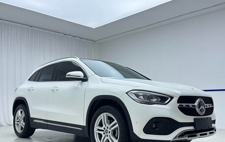 Mercedes-Benz GLA, 2022 год, 2 419 000 рублей, 3 фотография