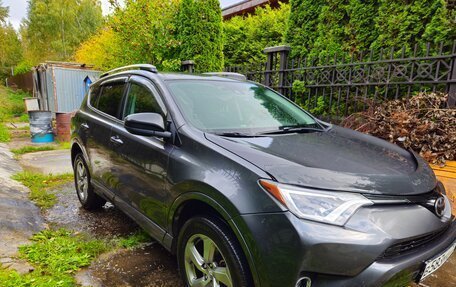 Toyota RAV4, 2017 год, 1 800 000 рублей, 4 фотография
