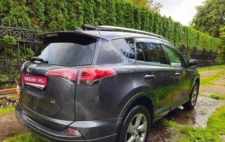 Toyota RAV4, 2017 год, 1 800 000 рублей, 5 фотография