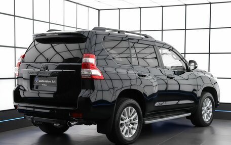 Toyota Land Cruiser Prado 150 рестайлинг 2, 2013 год, 3 990 000 рублей, 4 фотография