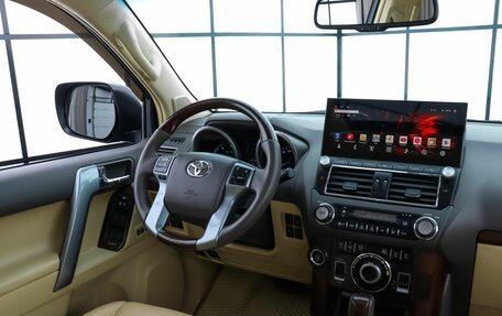 Toyota Land Cruiser Prado 150 рестайлинг 2, 2013 год, 3 990 000 рублей, 8 фотография