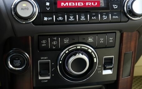 Toyota Land Cruiser Prado 150 рестайлинг 2, 2013 год, 3 990 000 рублей, 16 фотография