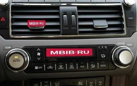Toyota Land Cruiser Prado 150 рестайлинг 2, 2013 год, 3 990 000 рублей, 17 фотография